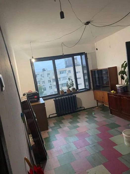 Продам 3-комн квартиру в районе Воронцова просп.