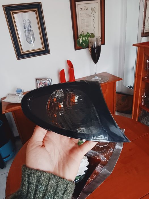 Piscas escurecidos BMW e46 2001