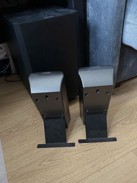 Glośniki Denon.