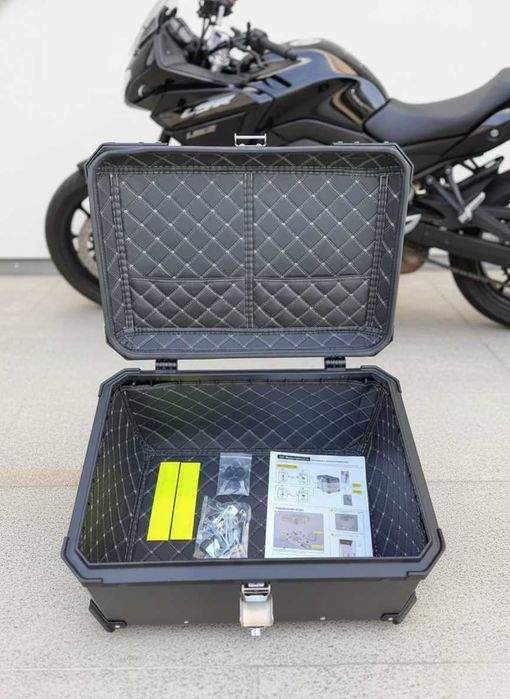 Top Case em Alumínio / Mala para Moto / Novas / Prata ou Preta