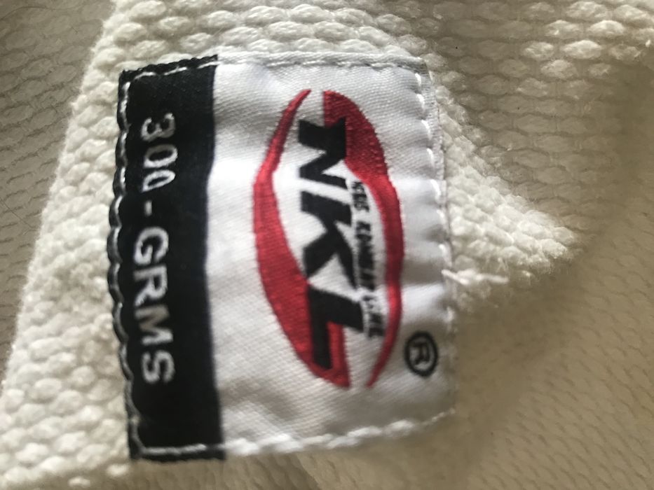 Kimono mini com cinto.