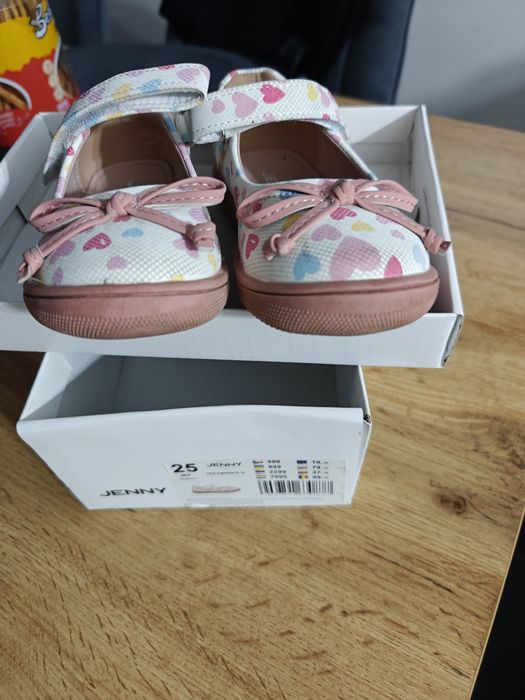 Buty dziewczęce baleriny