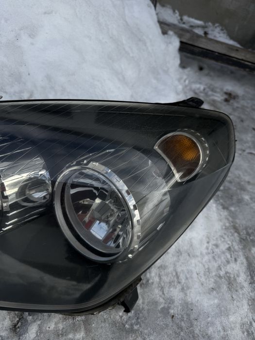Фари передні, оптика Опель Астра Аш (Opel Astra H)