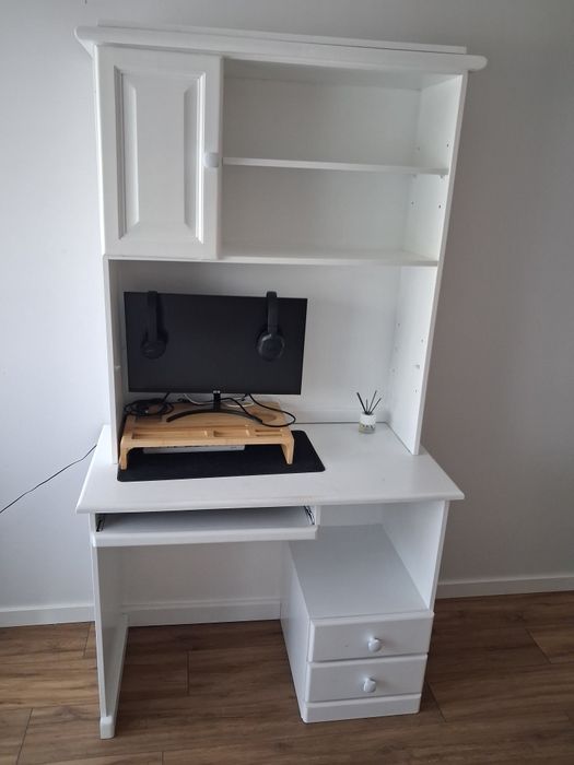 Mobília branca de quarto