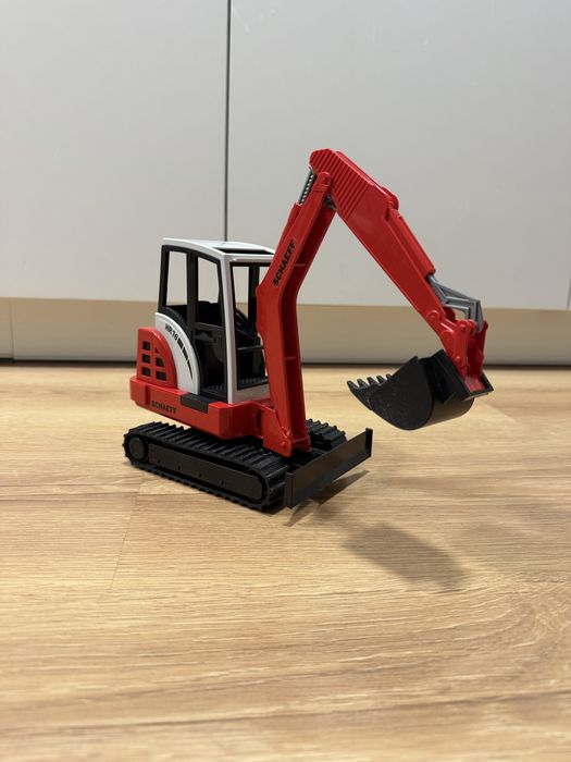 Bruder Minikoparka SCHAEFF HR16