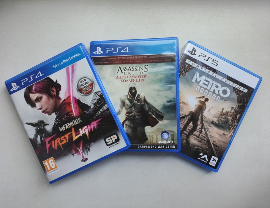 Диски з іграми для PS4, PS5 - Infamous: First Light / Assassins Creed Ezio Collection / Metro Exodus