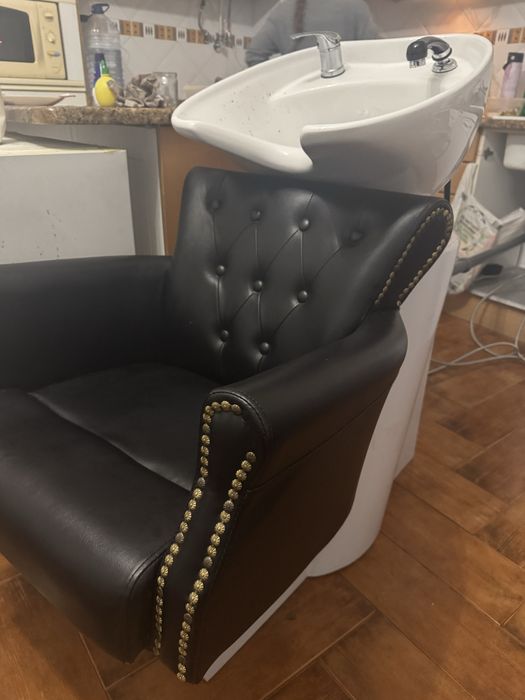 Salão de cabeleireiro completo