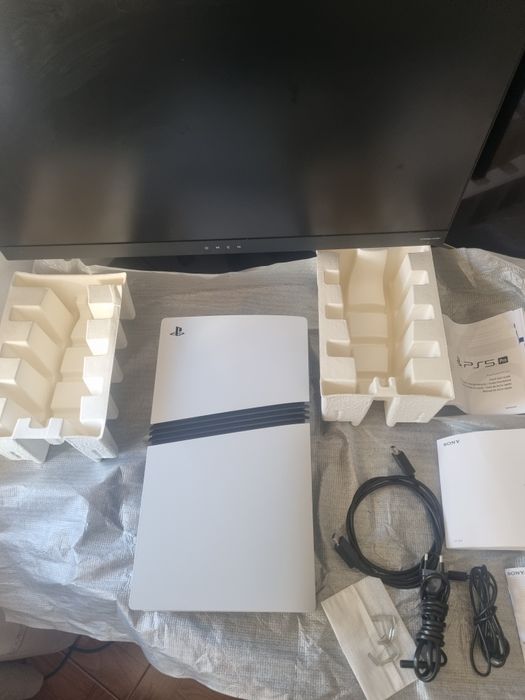 Aceito Ps5 slim como parte do pagamento + acerto 399,99€ Ler anúncio !