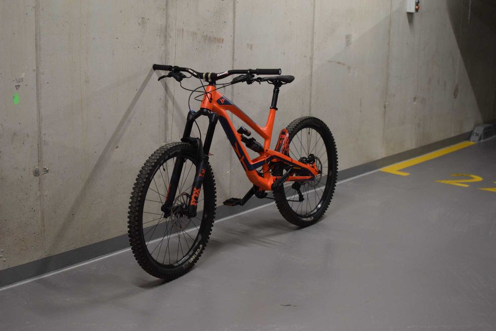 YT capra 27,5 XL Radom •