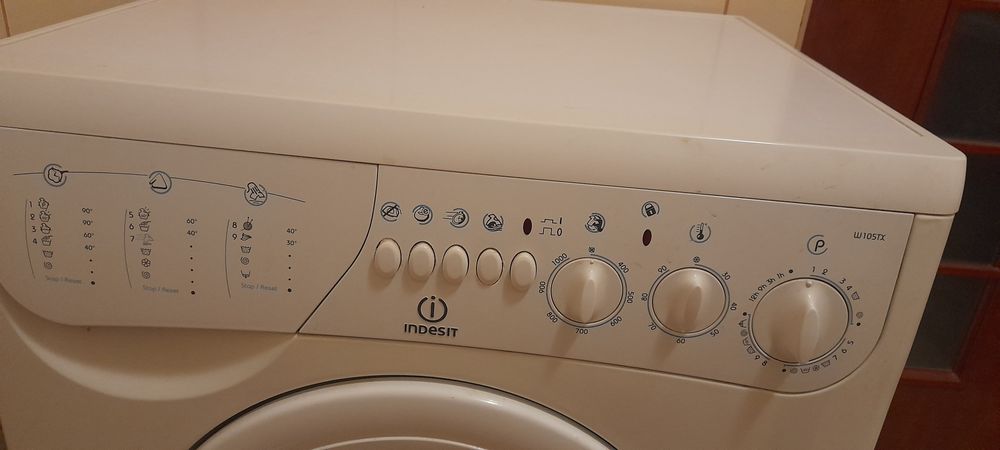 Пральна машина INDESIT W-105TX на зап частини