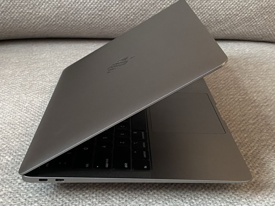 Ноутбук Apple MacBook Air 2018 рік i5 8Gb 512Gb SSD. Чудовий стан