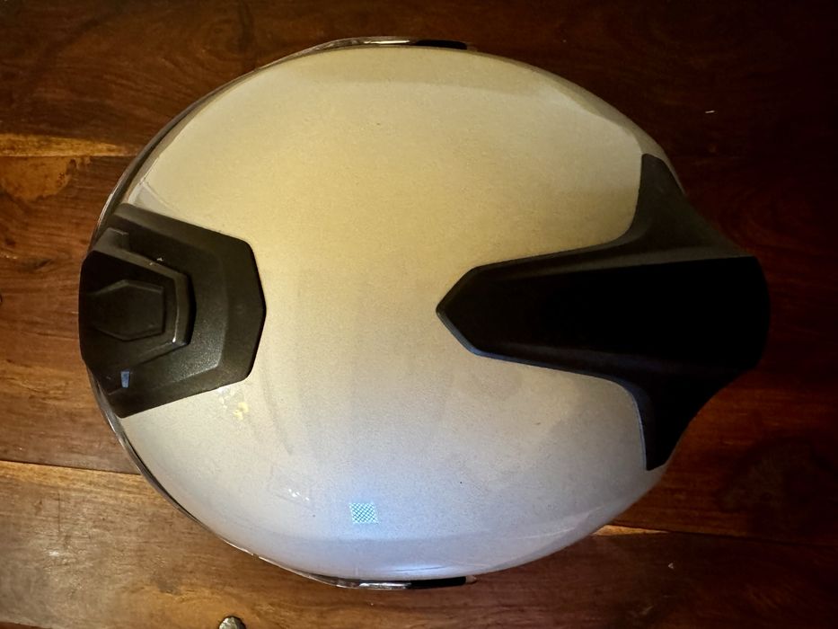 Capacete BMW System 7 Carbon com sistema comunicação