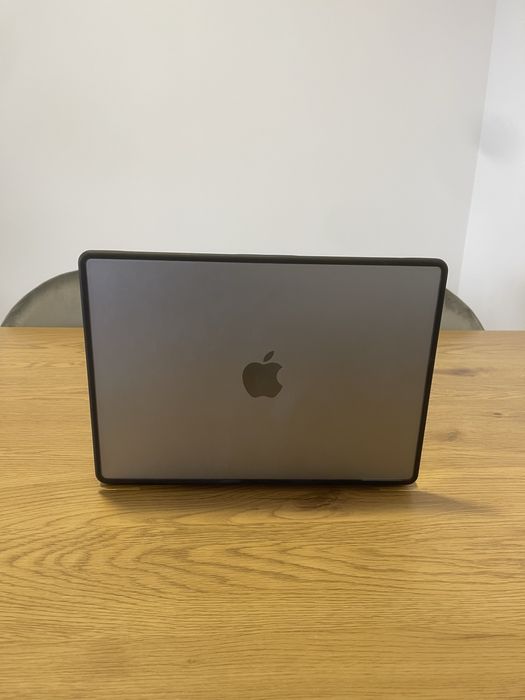 Macbook M2 Pro MAX 14” - 32Gb Ram - 1Tb