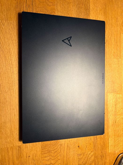 Laptop ASUS ZenBook 14 R5-7350 /16GB/512GB SSD