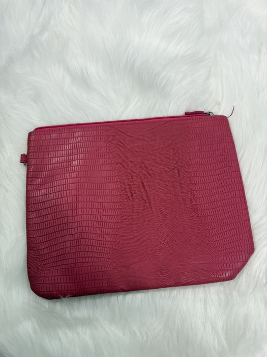 Różowa kosmetyczka