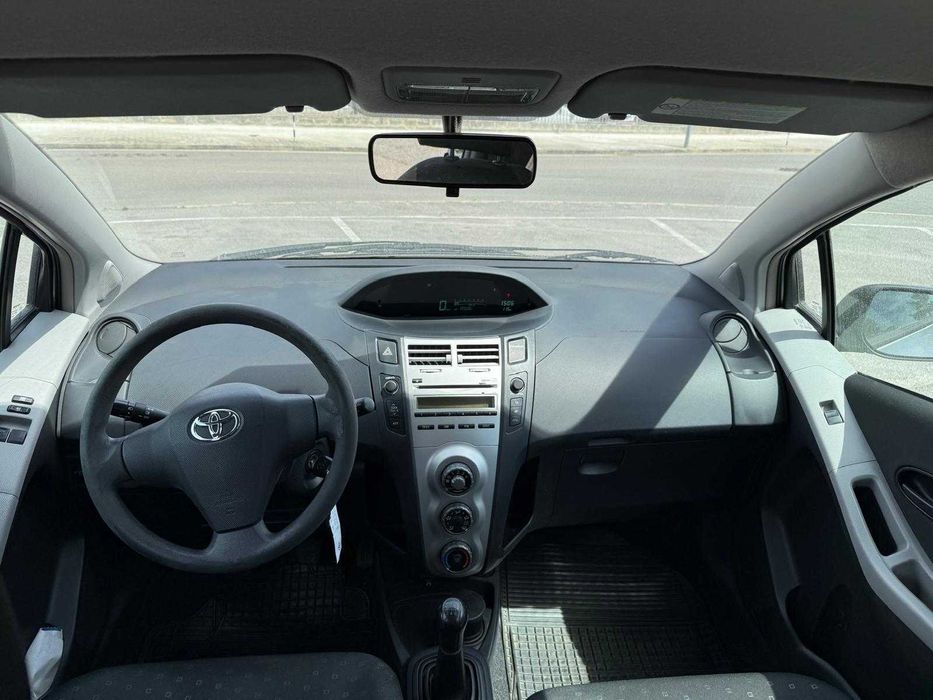 TOYOTA Yaris 1.0 5p