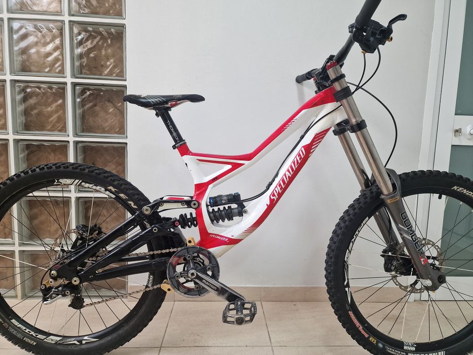 Bicicleta Specialized Demo 8  **OPORTUNIDADE**