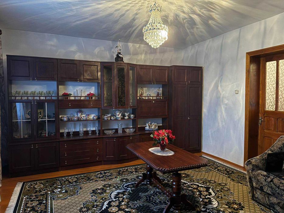 Половина будинку та земельна ділянка 16 сот., с. Батятичі