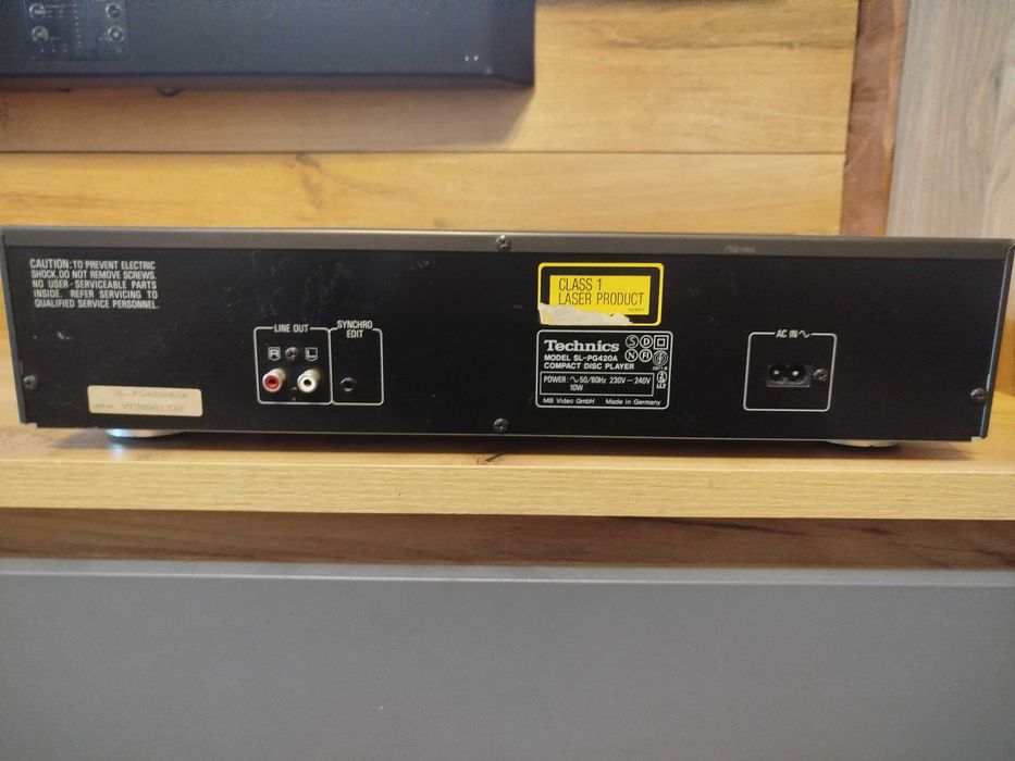 Odtwarzacz CD Technics SL-PG420A