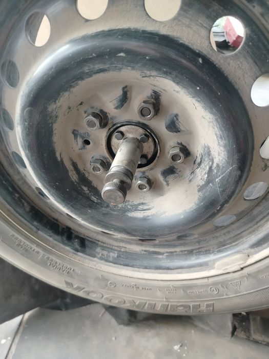 Устройство для балансировки колес.