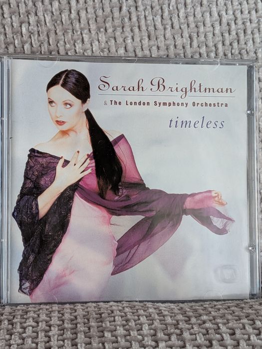 Large-Theme CDs440851576034447364