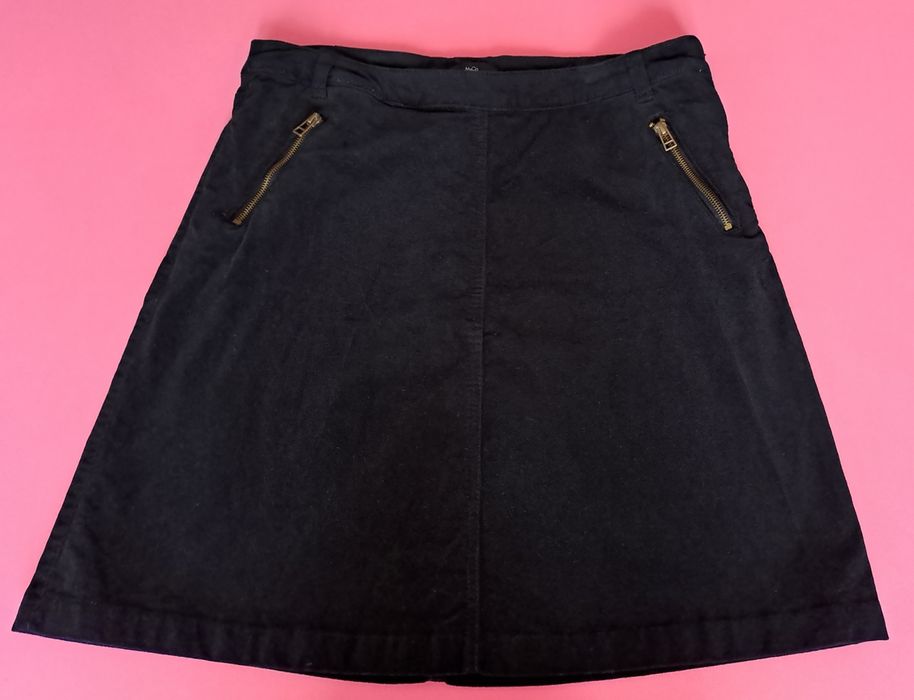 Spódnica czarna M&Co, z grubszego materiału sztruks R:44/14