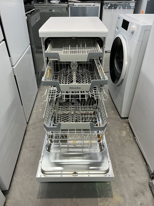 Окремомтояча посудомийна машина Miele G 5640 SL