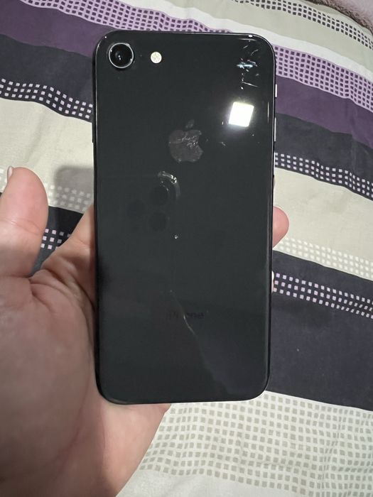 Iphone 8 - 64GB