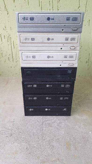 Привод  DVD - RW