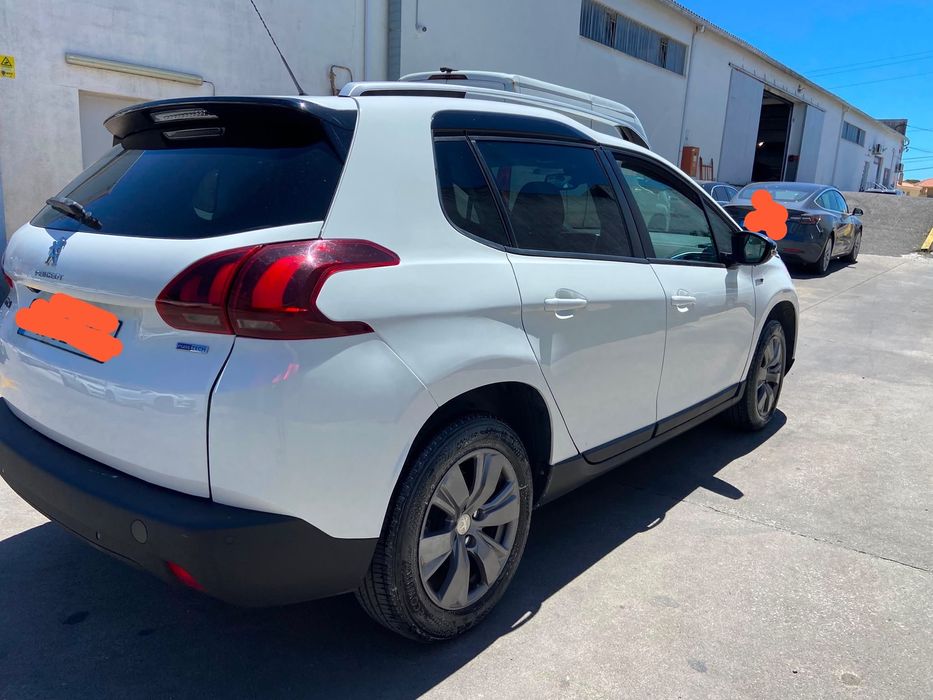 PEUGEOT 2008 excelente estado