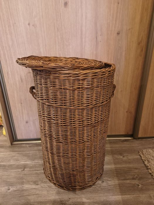 Duzy kosz wiklinowy