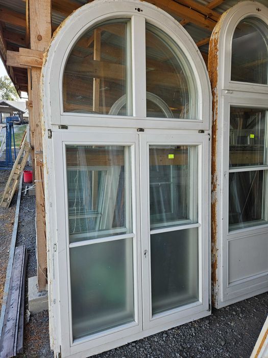 OKNO Drewniane Sosnowe Łukowe Dwuskrzydłowe Szprosy 129x241cm