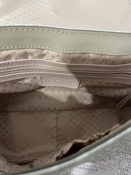 Mala DKNY - em excelente estado