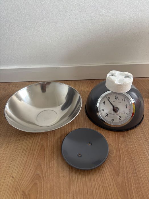 Balança de culinária Ernesto