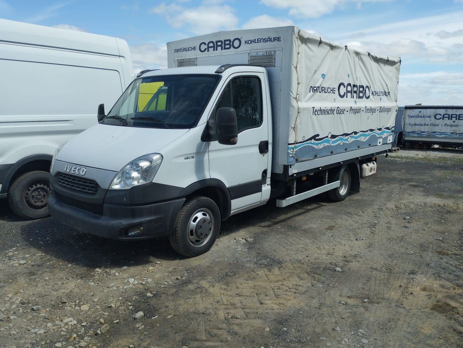 Iveco Daily 50C15 chłodnia podpięcie 230 windą blokadą mostu firana plandeka