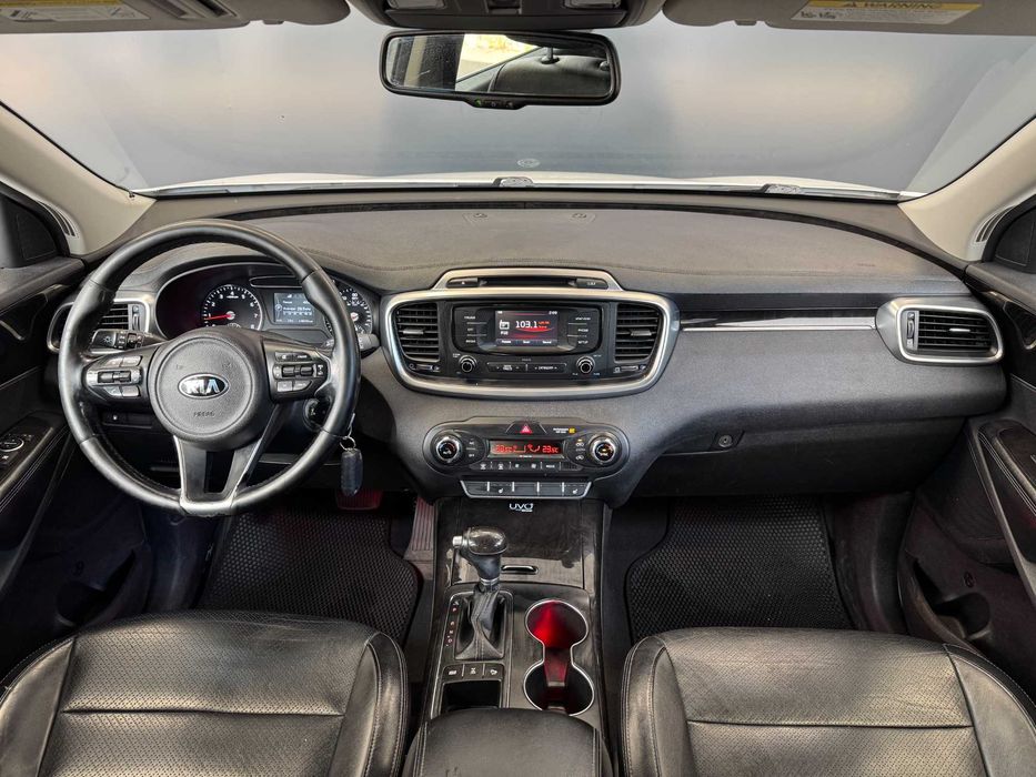В продажі повнопривідний Kia Sorento 2015