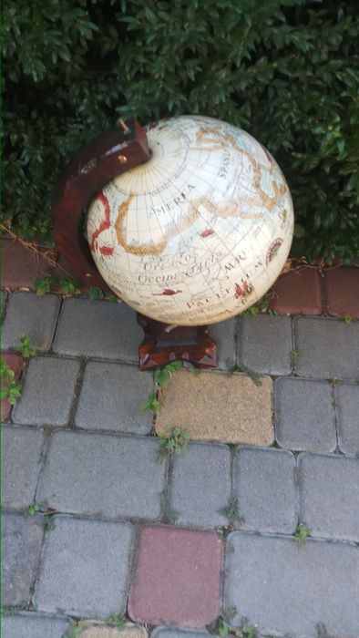 Глобусы  винтаж деревянные