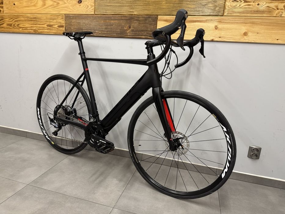 Szosowy rower elektryczny Whistle Flow adv carbon ultegra