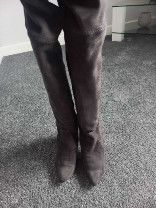 Kozaki na słupku Venezia 38 szare