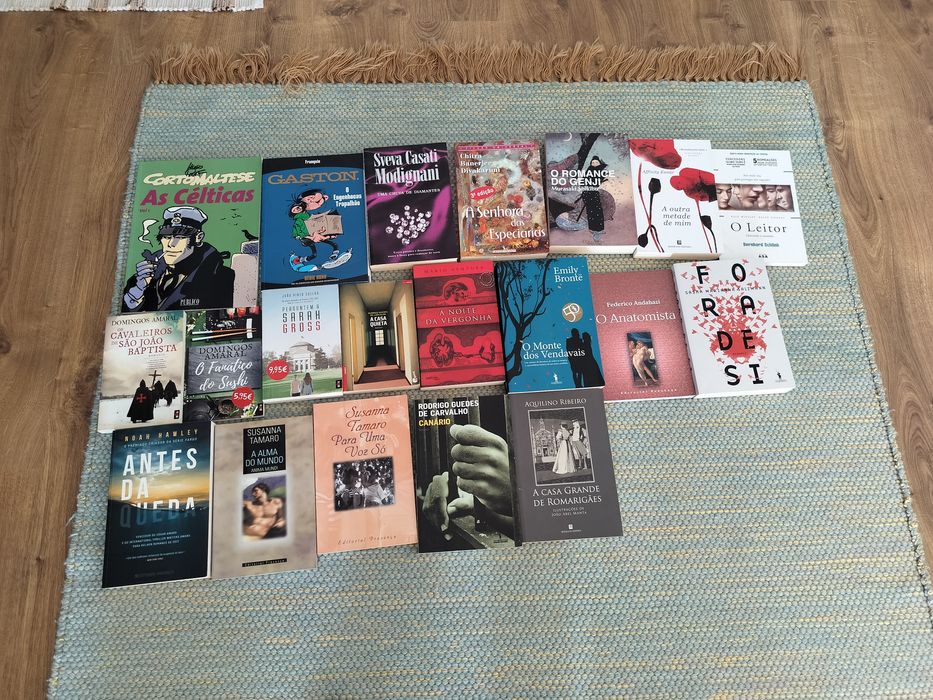 Vendo livros variados