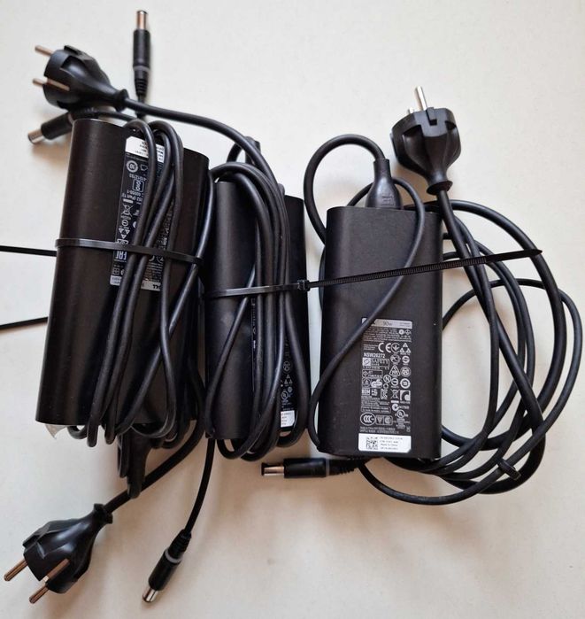 Zasilacz DELL 90W do laptopa w komplecie z kablem