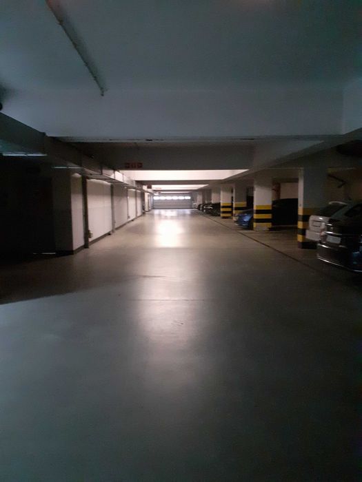 wynajem miejsca postojowego - wygoda i bezpieczeństwo