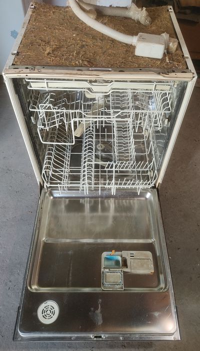 Посудомийна машина Miele