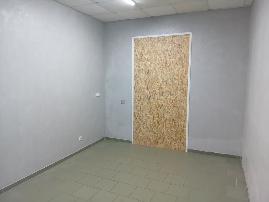 Здам 2 приміщення різною площею 18Кв і 6кв м