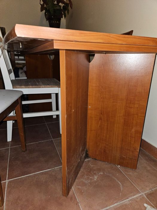 Extendable Dining Table64297479301121120