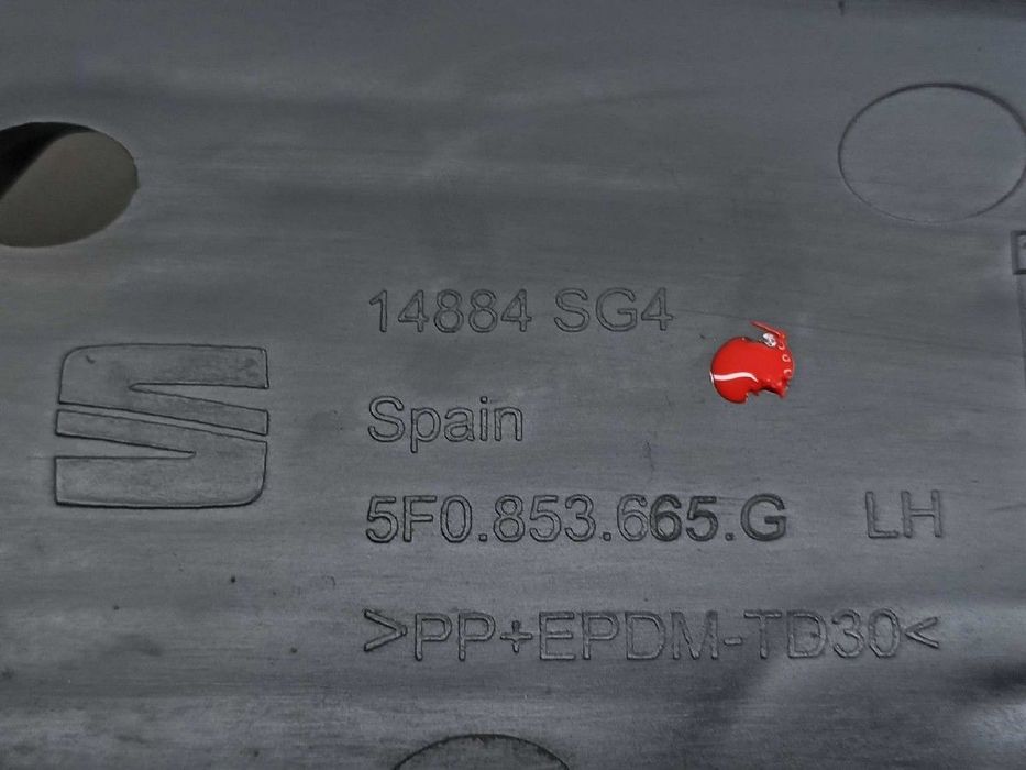 TRIM DO FAROL DE NEVOEIRO SEAT LEON (5F1) STYLE