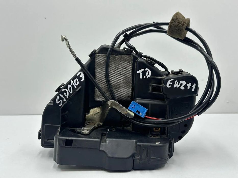 Fecho Trás Direito / Esquerdo - Mercedes E W211 (2002)