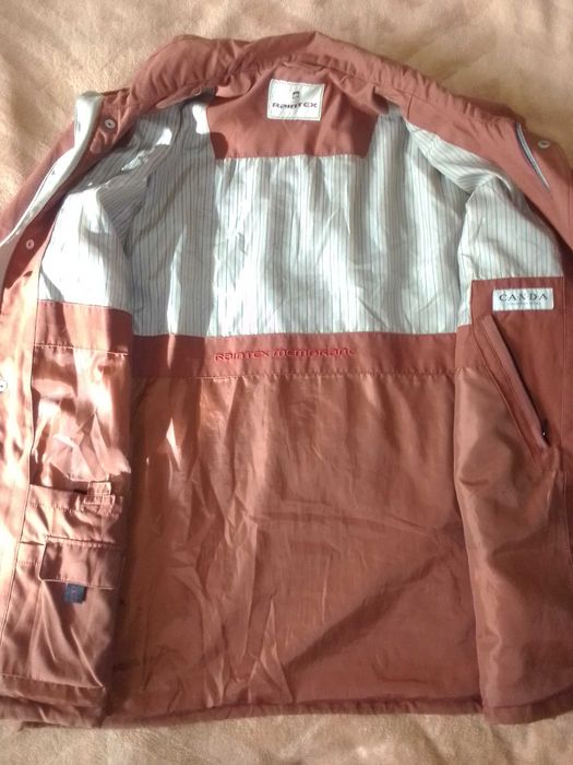 Куртки чоловічі демісезонні в гарному стані 52-54р,кожана 60р.