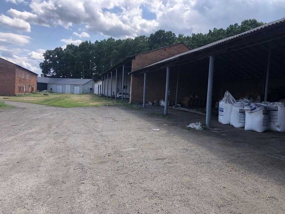 Продаж комплексу виробничо-складських приміщень з земельною ділянкою