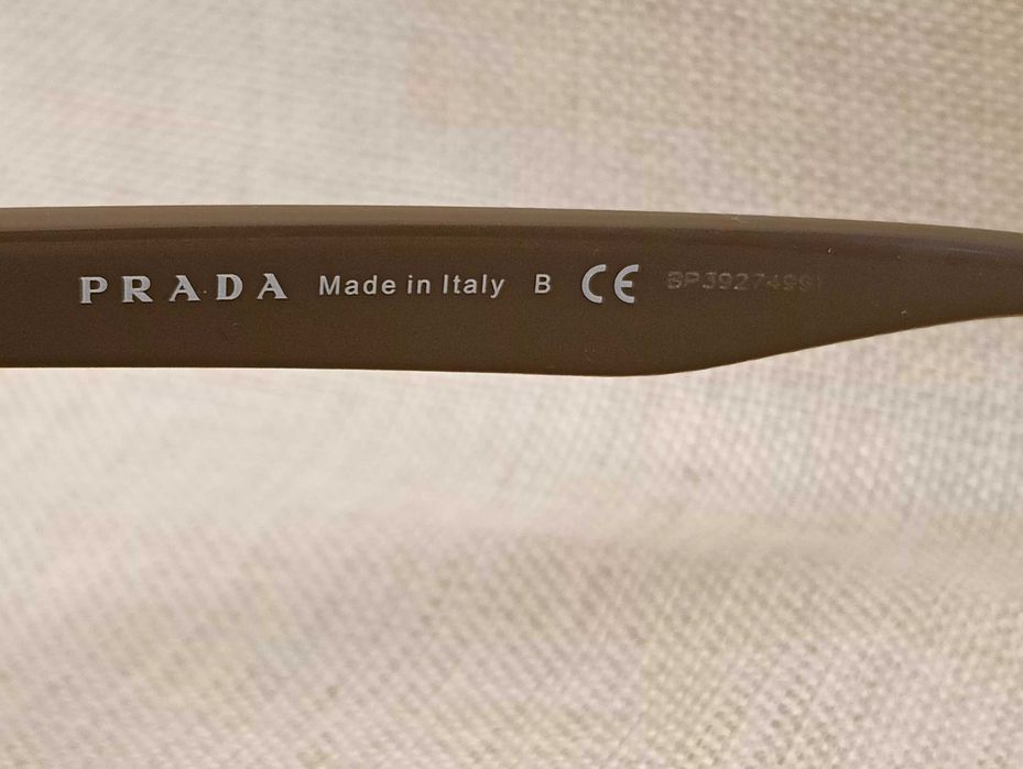 Oprawki damskie PRADA z futerałem do negocjacji